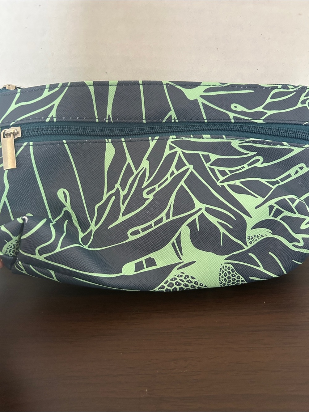 Manaola Kinolau Tropical  Zip Clutch with Strap